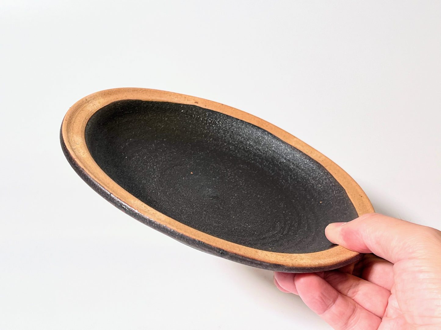 Kaori Sasaki (Noharaya) - 6-inch plate - black glaze