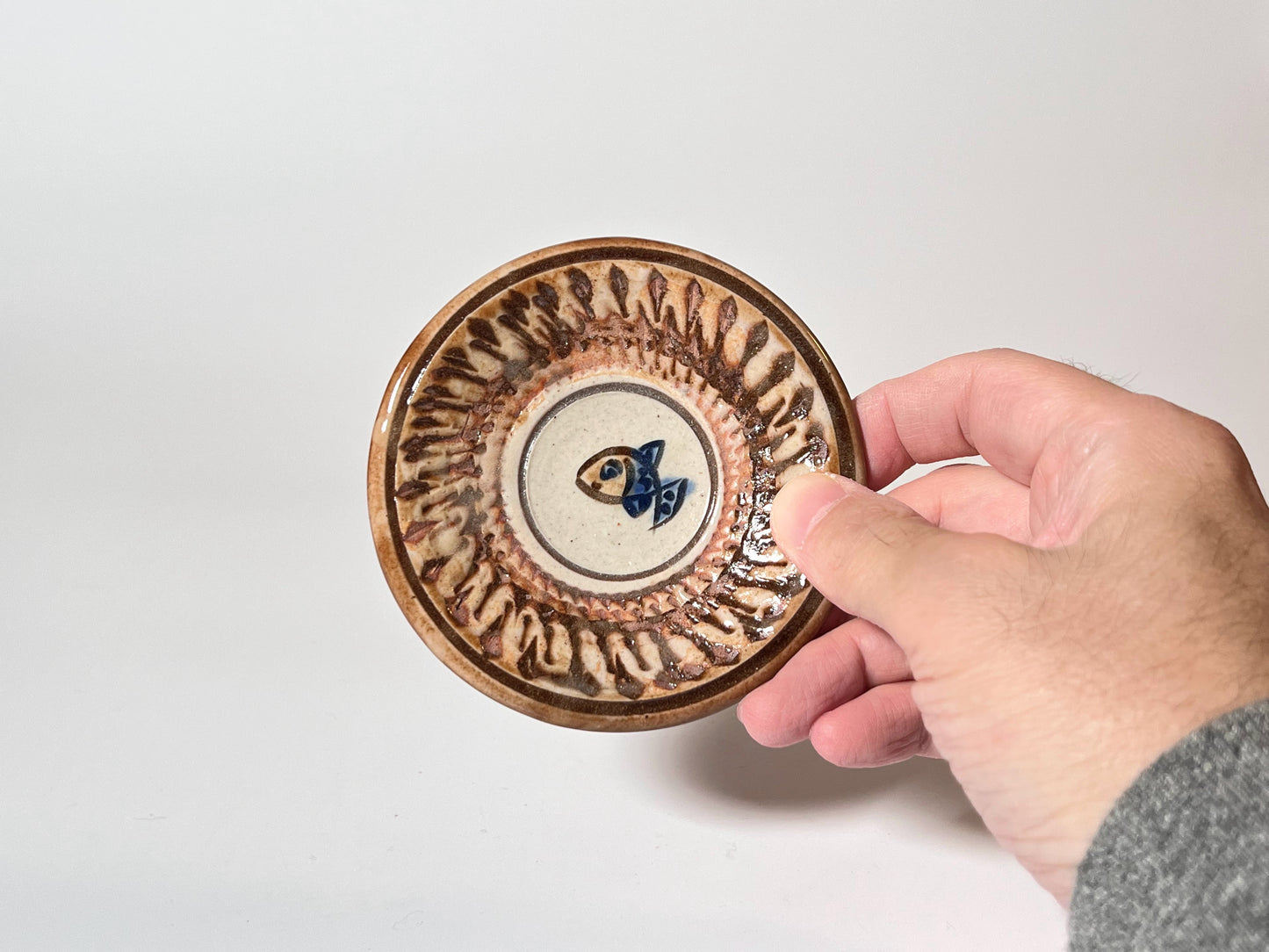 Nomo Pottery Factory - Small plate - Flying fish pattern ⑦